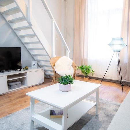 Apartment In Super Location M9 Budapest Exterior photo