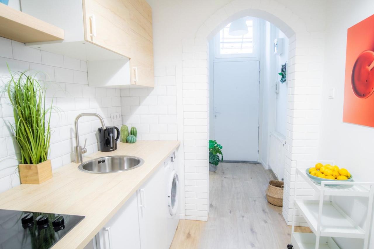 Apartment In Super Location M9 Budapest Exterior photo